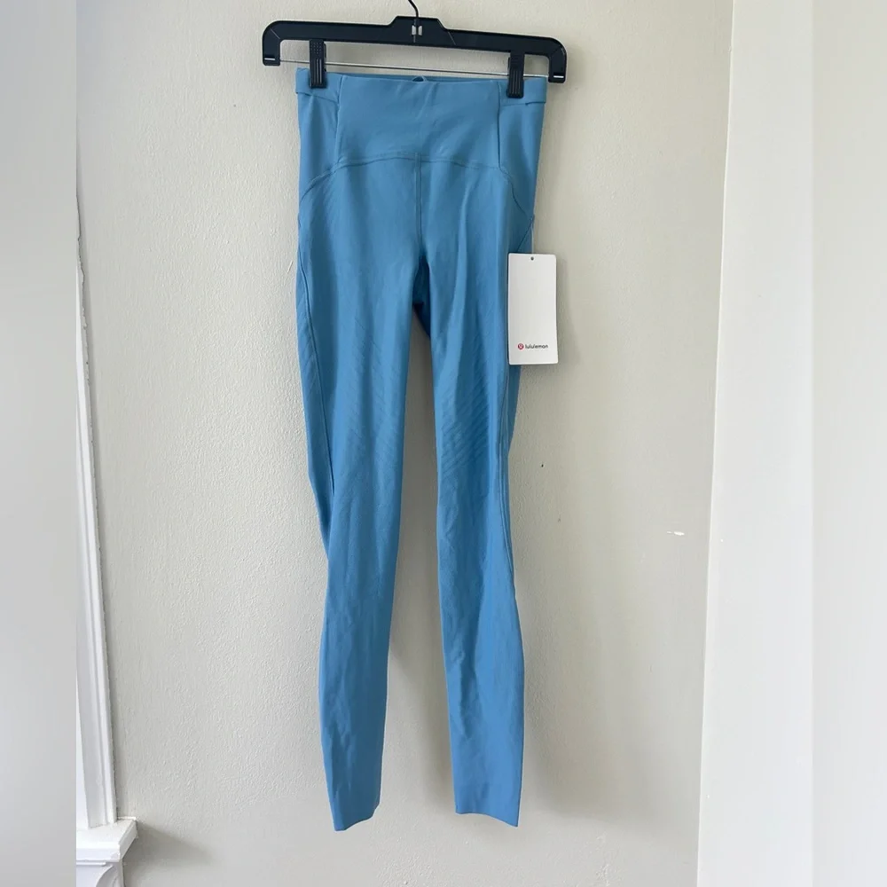 lululemon athletica SenseKnit Running HR Tight 28” Sky Blue Leggings - Picture 1 of 5